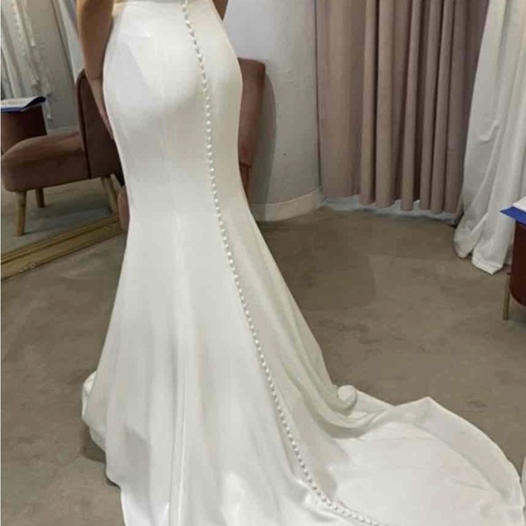 Justin Alexander Dresses & Skirts - Sophisticated Ivory Bridal Dress